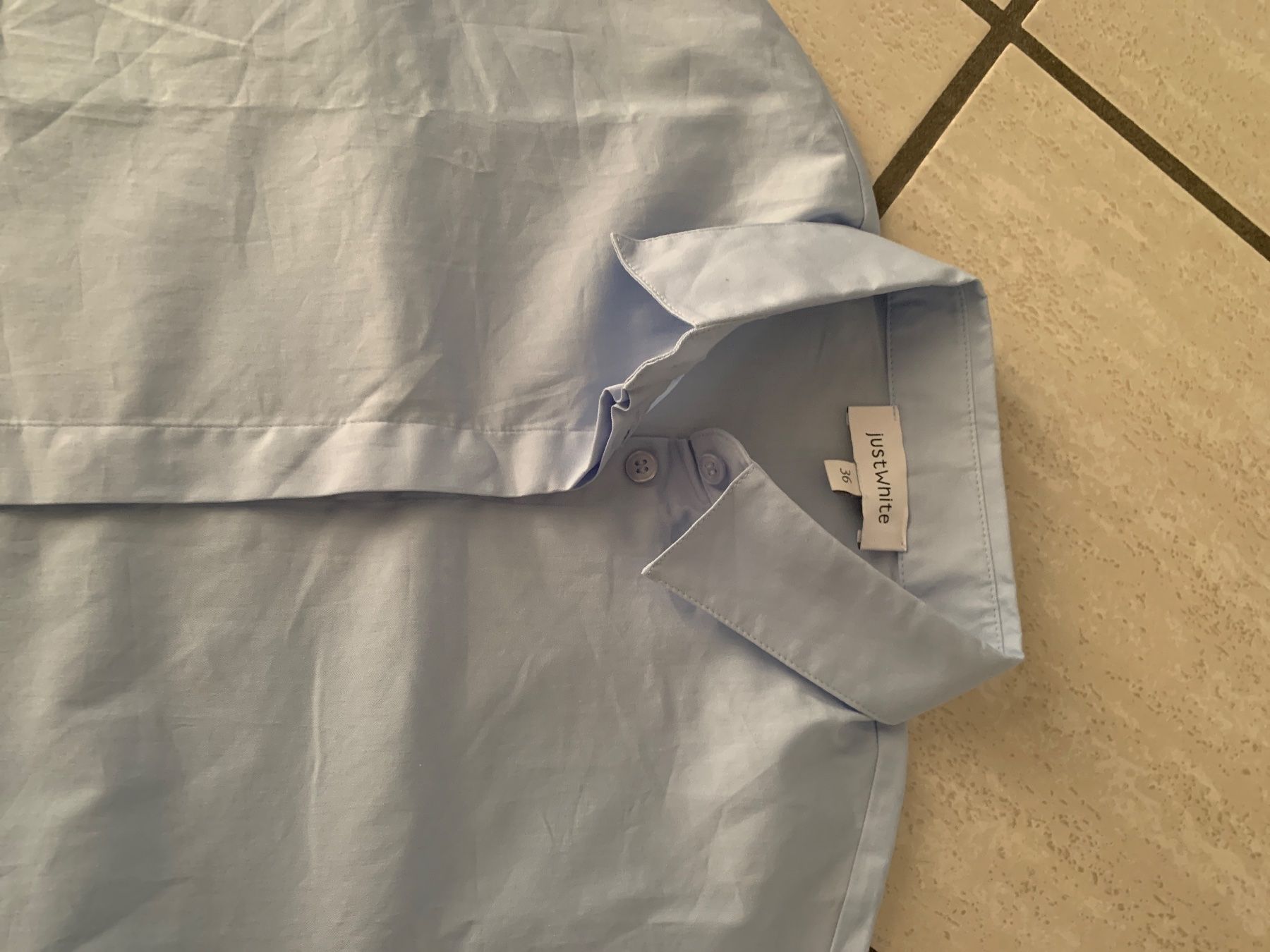 Camicette: Neue Bluse von JustWhite – Nuovo e nell'imballaggio originale da Lausen venduto da tiguan07 2