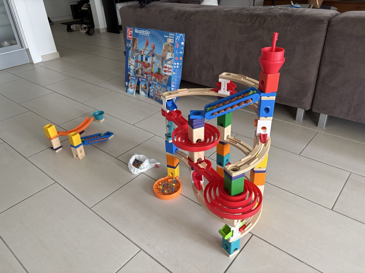 Quadrilla Spielzeuge: Quadrilla Kugelbahn E6024 inkl. 2 Zusatzsets – Gebraucht aus Oberengstringen von Sulalu 2