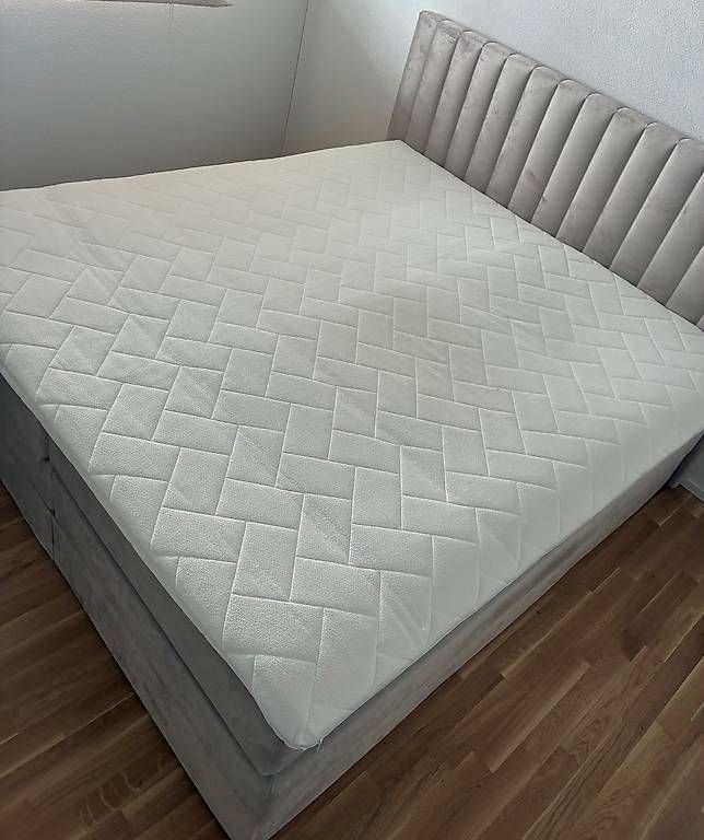 Mömax Lits: Boxspringbett  180 × 200 cm mit Bettkasten – D'occasion à Ottenbach par val_ckv7 1