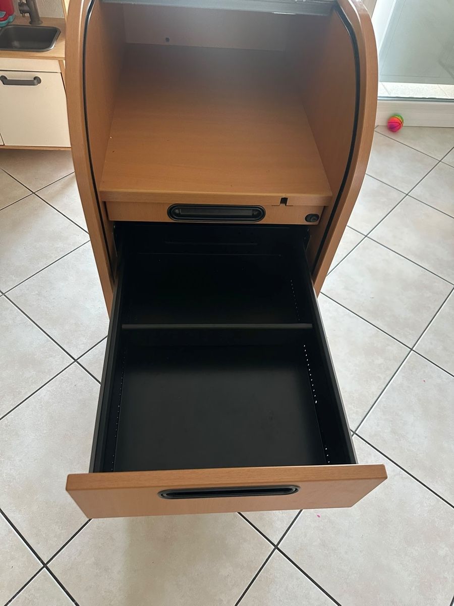 Korpus: Rollcontainer Holz Nachbildung Rollen Schloss Bucheoptik – Gebraucht aus Sisseln AG von kos_7269 7
