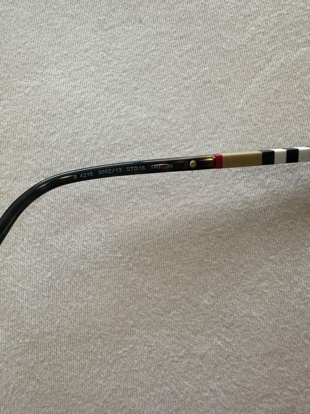 Burberry Occhiali & Lenti: Burberry Sonnenbrille – Usato da Horgen venduto da hubbabubba_101 3