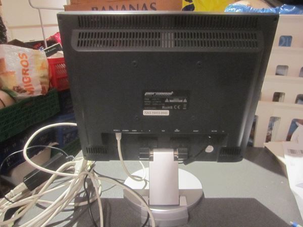 Monitore: Bildschirm Personal Home Entertainment L – Gebraucht aus Zürich von abraxas1291 2