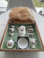 Teeservice für Puppenspiele mit Holzkassette, original sehr