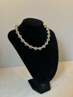 Elegante Vintage-Halskette mit Glasperlen und goldfarben