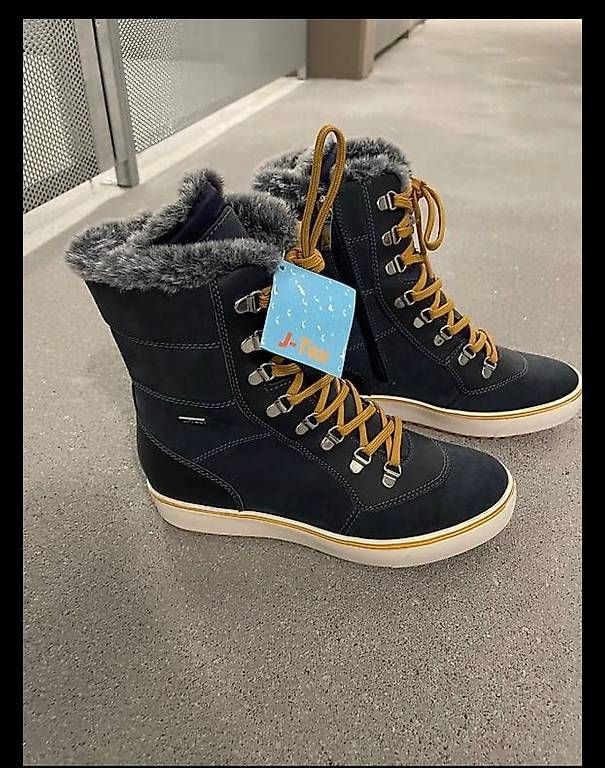 Chaussures femmes: Winterschuh- neu – D'occasion à Küssnacht am Rigi par Ginger027