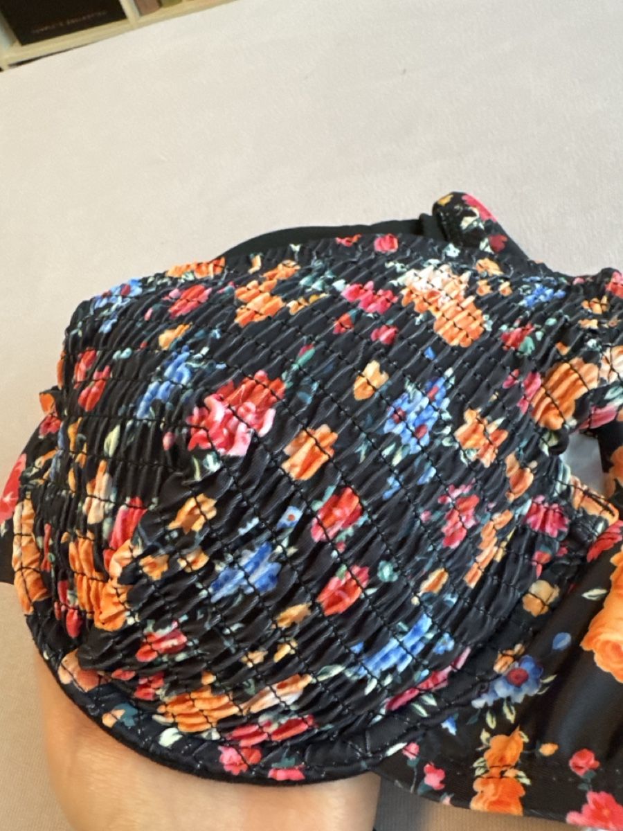 Costumi da bagno & Bikini: Bikini Oberteil Blumenprint, Grösse XL, neu – Nuovo (secondo la descrizione) da Thun venduto da Vans_98 4