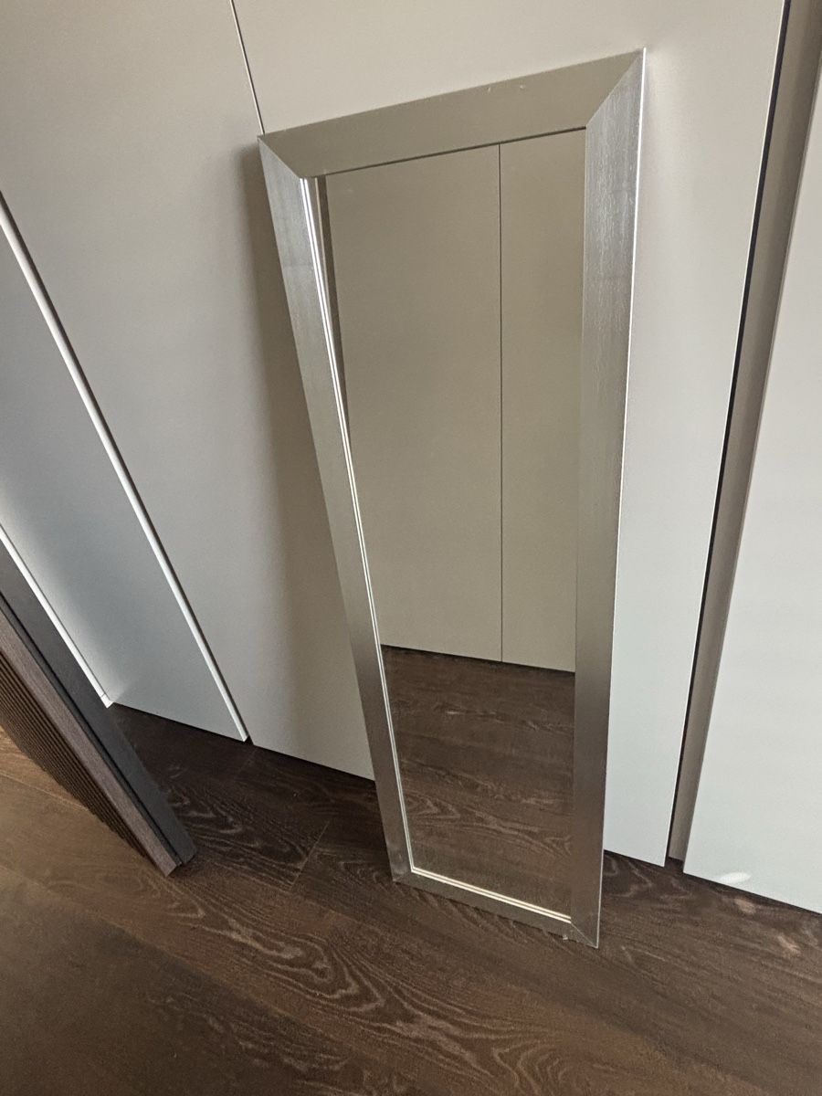 Miroirs: Silver framed full length mirror - Stylish home decor – D'occasion à Thalwil par val_q76v 1