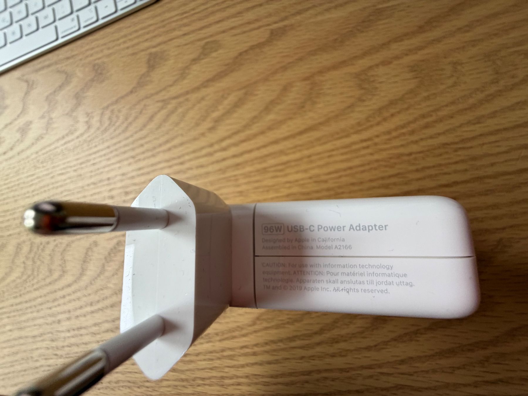 Apple Caricabatterie: Apple 96W USB-C Power Adapter – Nuovo (secondo la descrizione) da Meggen venduto da atkal 1