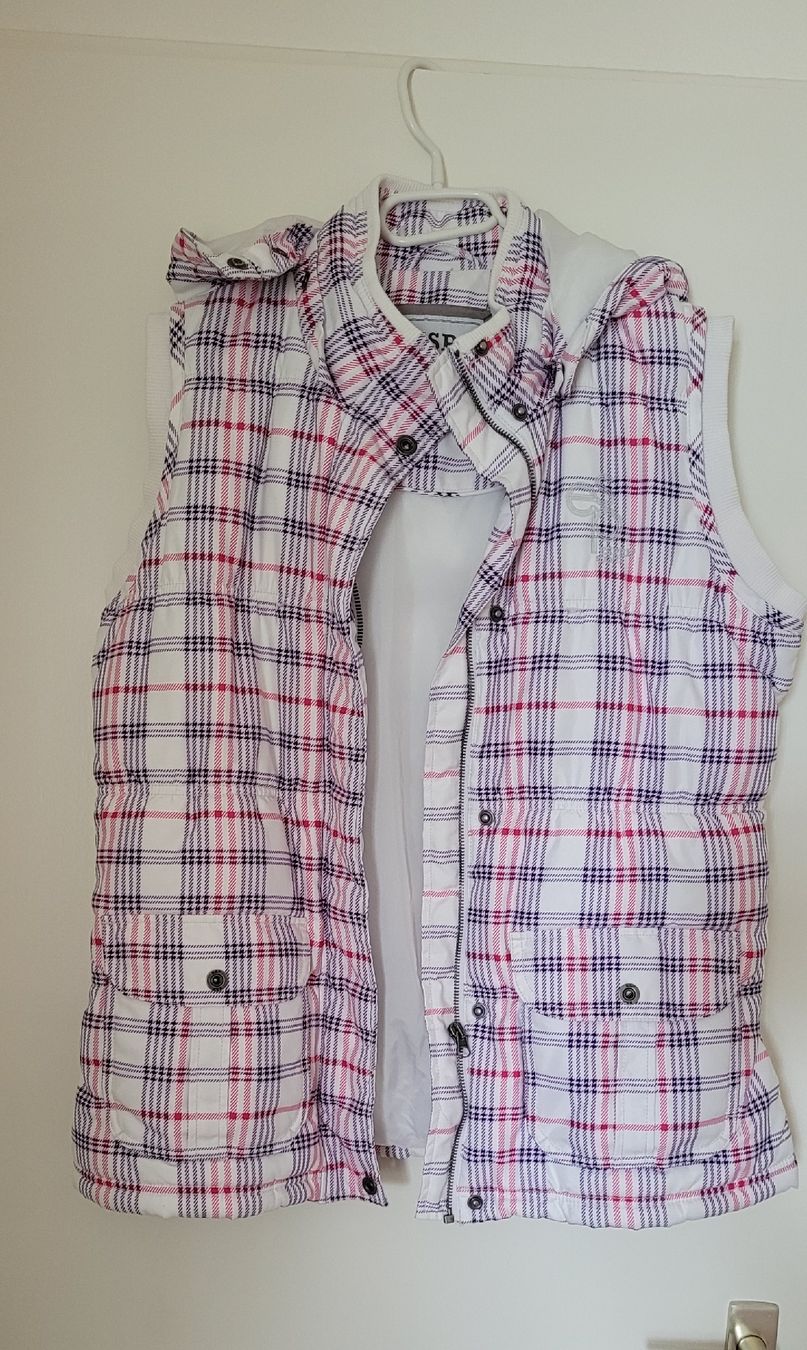 Esprit Gilet & Giacche senza maniche: Weste /Gilet – Nuovo (secondo la descrizione) da Pratteln venduto da pri_yxn5