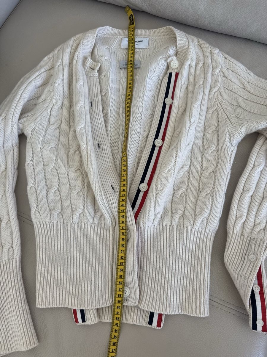 Giacche: 100% Kaschmir Thom Browne S Farbe: Creme NP 1450 CHF – Usato da Zürich venduto da LuxuryJewellery