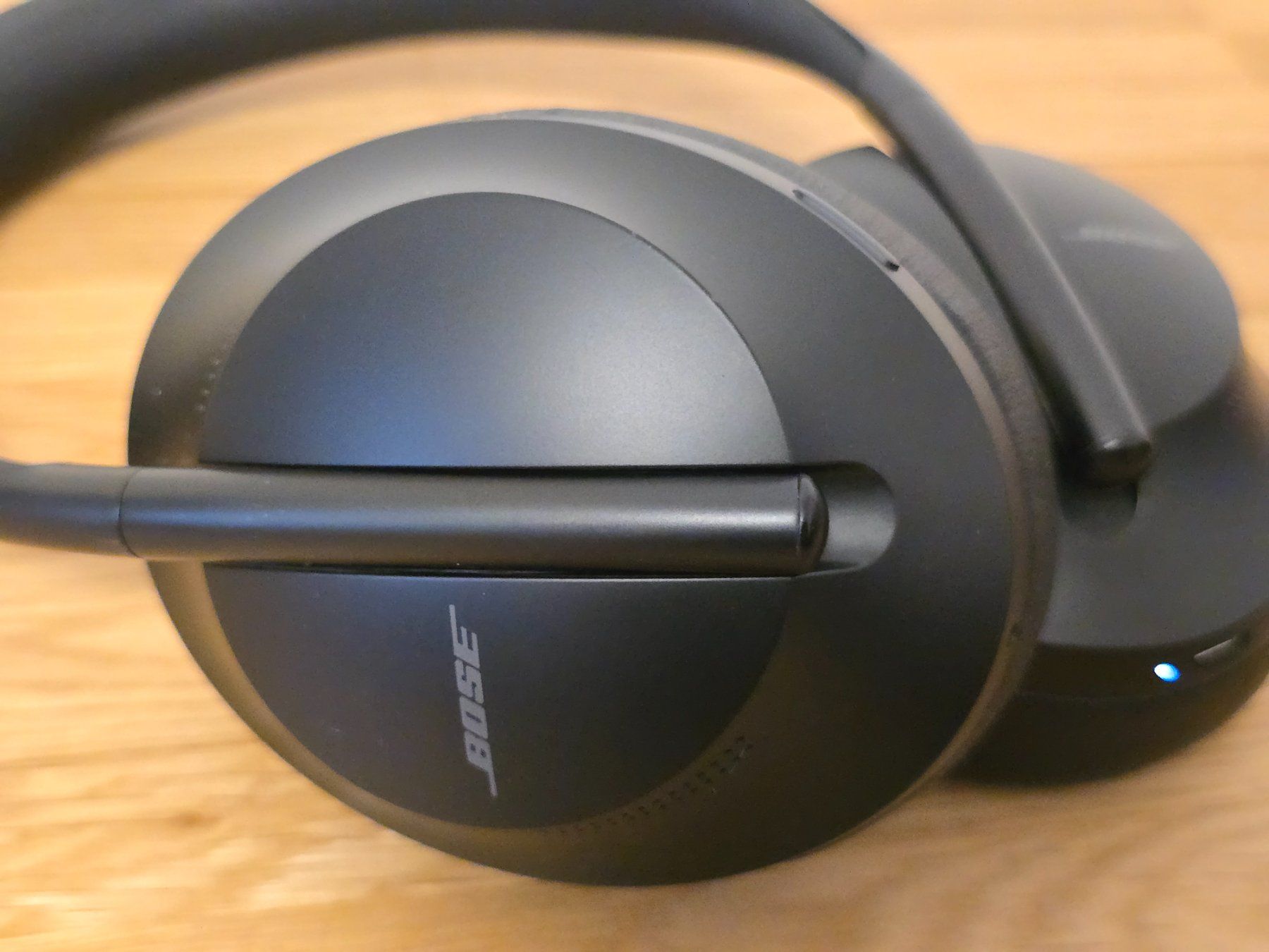 Bose Cuffie: Bose Noise Cancelling 700 – Usato da Basel venduto da Esmen 3