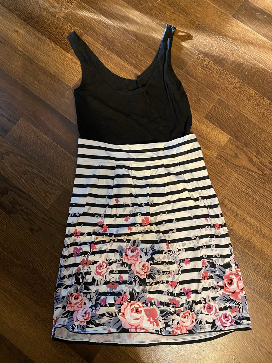 Vestiti: Summer dress – Nuovo (secondo la descrizione) da Zürich venduto da Yuece