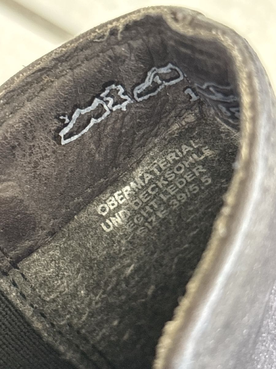 Scarpe da donna: Schwarze Leder Chelsea Boots Grösse 39 – Nuovo (secondo la descrizione) da Hendschiken venduto da Uraniali 6