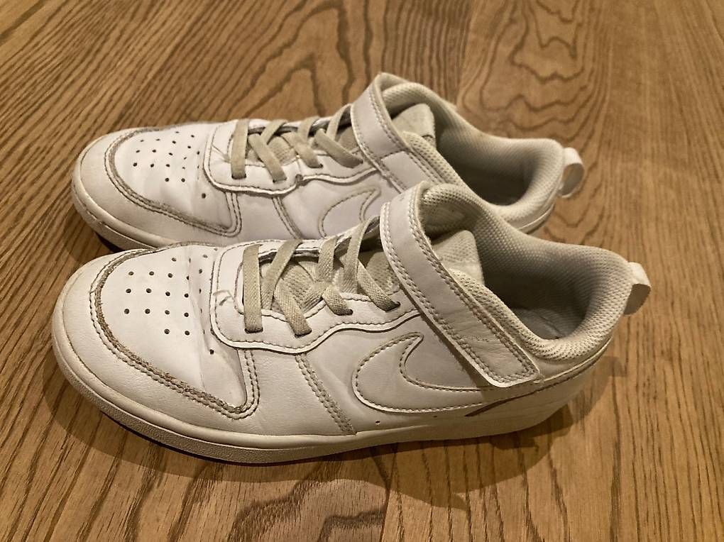 Schuhe für Jungen: Original Nike Sneakers Gr. 34 – Gebraucht aus Winterthur von Rawille 1