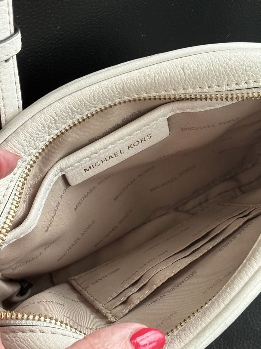 Michael Kors Taschen für Damen: Michael Kors Umhängetasche – Gebraucht aus Rüti ZH von Hanibal56 3
