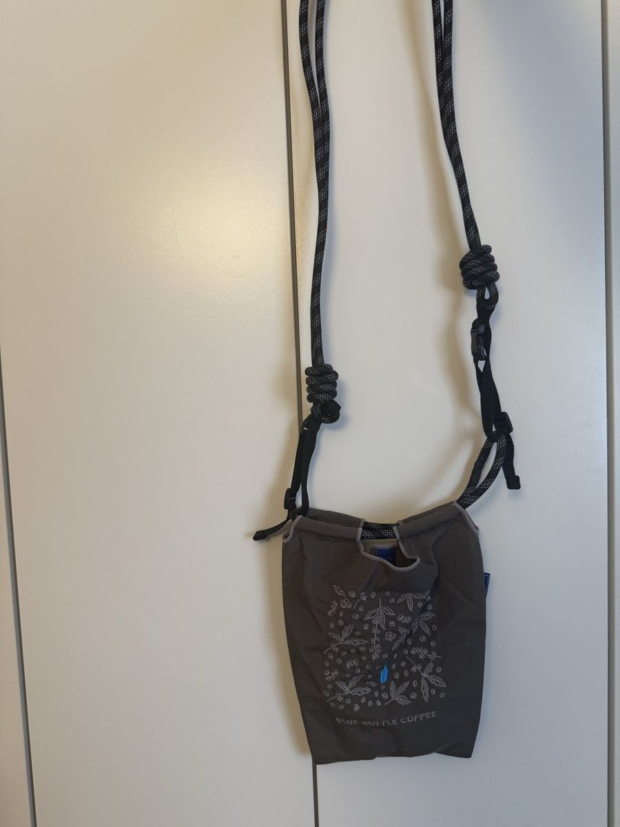 Sacs femmes: Umhängetasche Ball and Chain – Neuf avec emballage d'origine à Mörschwil par Seegurke18 1