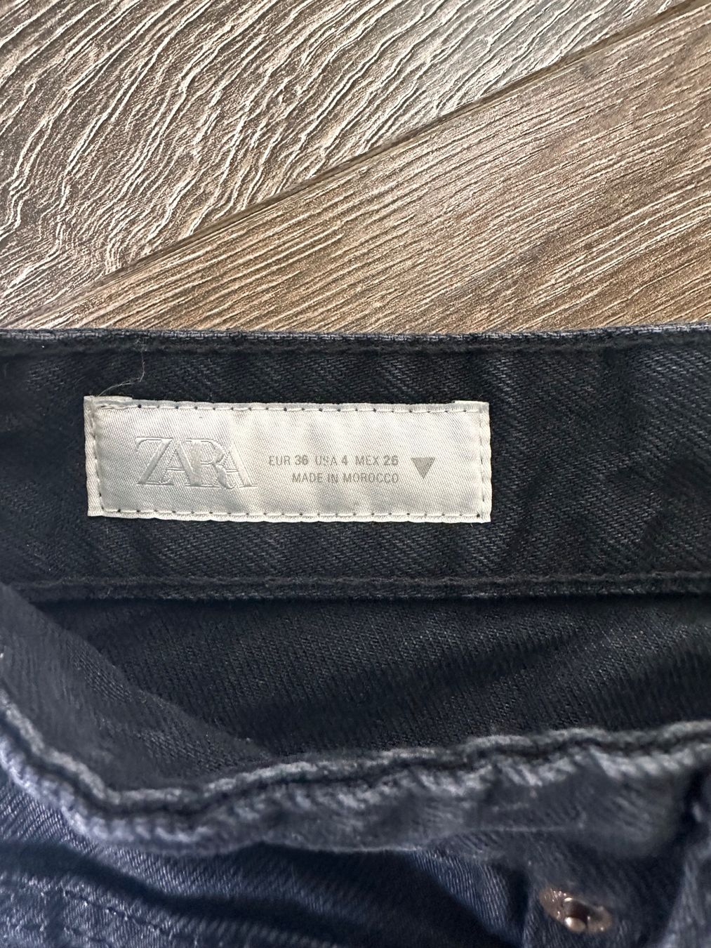 Zara Jeans: Zara Jeans schwarz Grösse 36 – Usato da Dübendorf venduto da bol_h67v 1