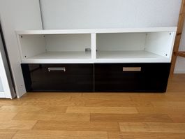 Fernsehmöbel (passend zu Schrank Ikea)