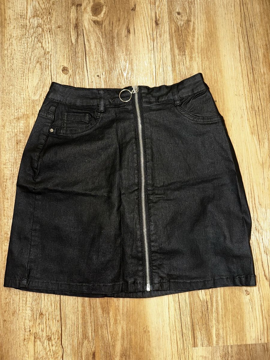 Gonne: Black Skirt Size 34 EUR Good Condition – Nuovo (secondo la descrizione) da Renens VD venduto da ana_rc68