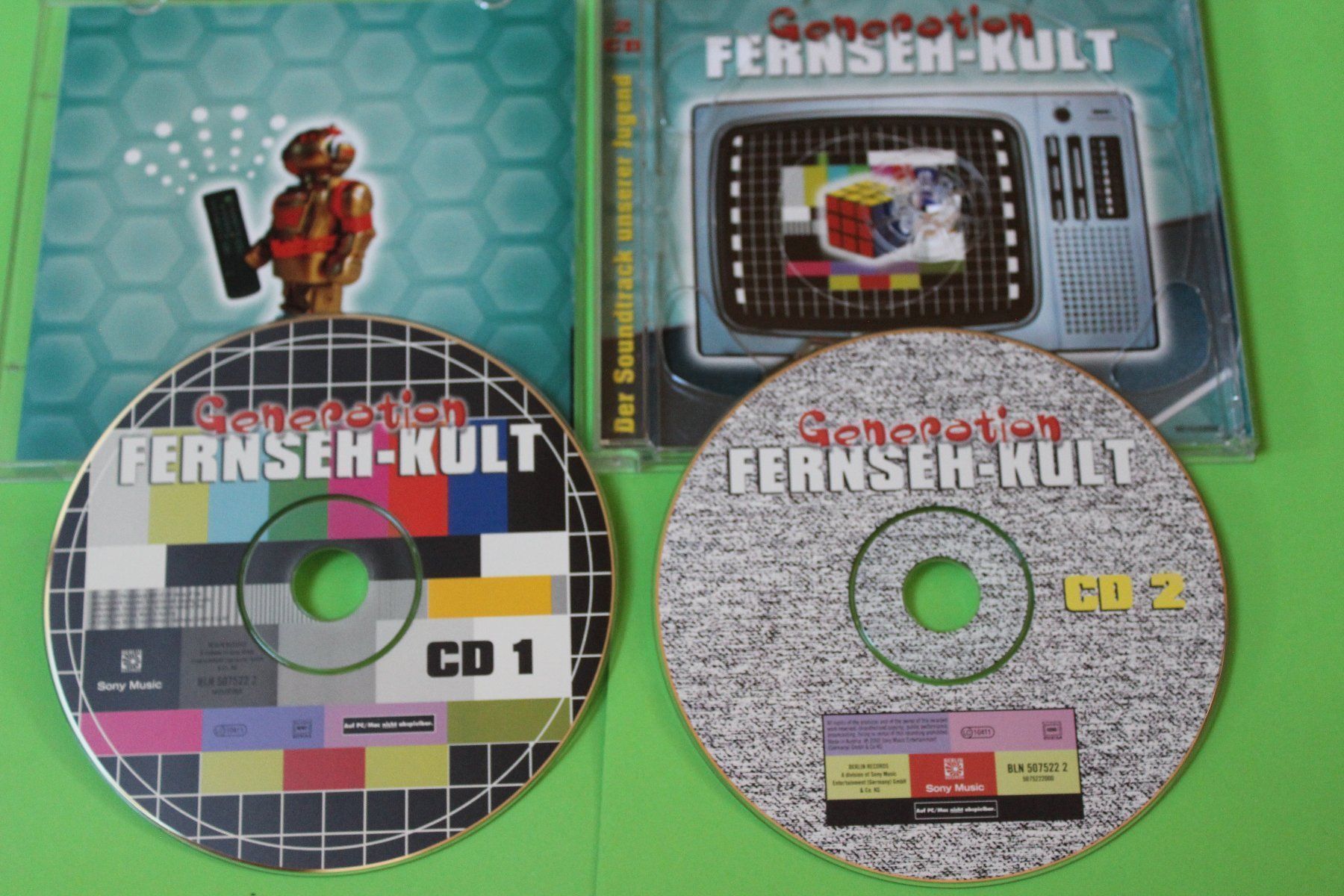 CD: Generation Fernseh-Kult 1 2CDs vergriffen – Usato da Tübach venduto da JamesStone 3