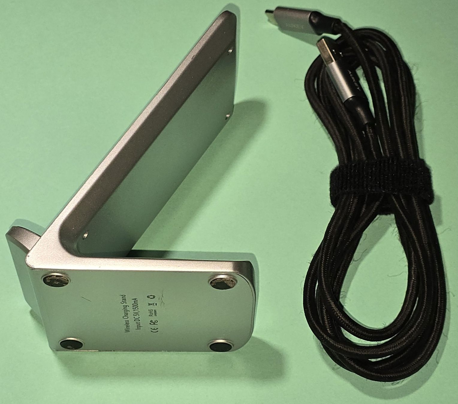 Caricabatterie: Ladegerät wireless 7,5W – Usato da Azmoos venduto da johanoes 2