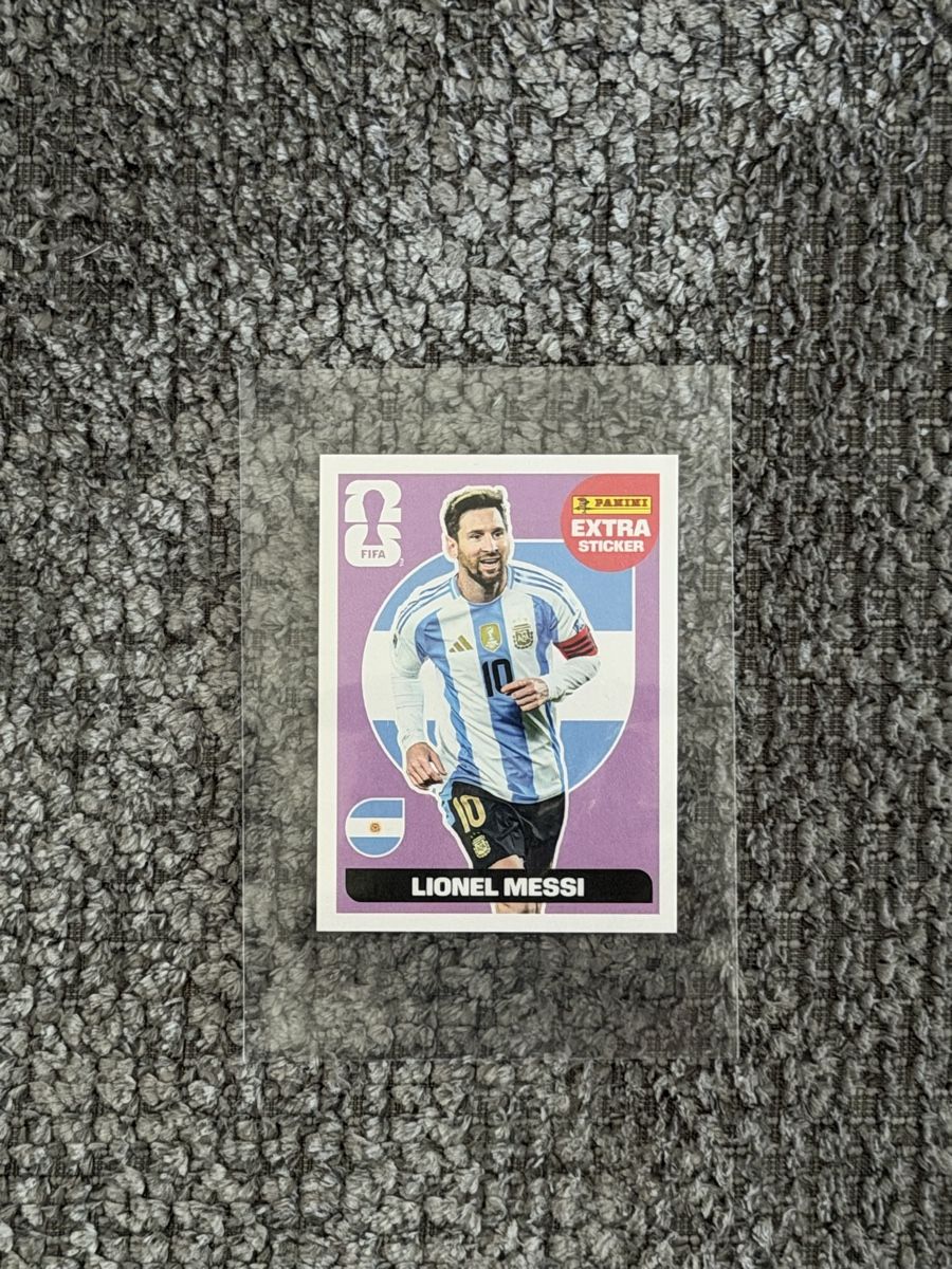 Panini Cartes à collectionner: Extra stickers -Messi violet  – D'occasion à Bouveret par jad_yp2v