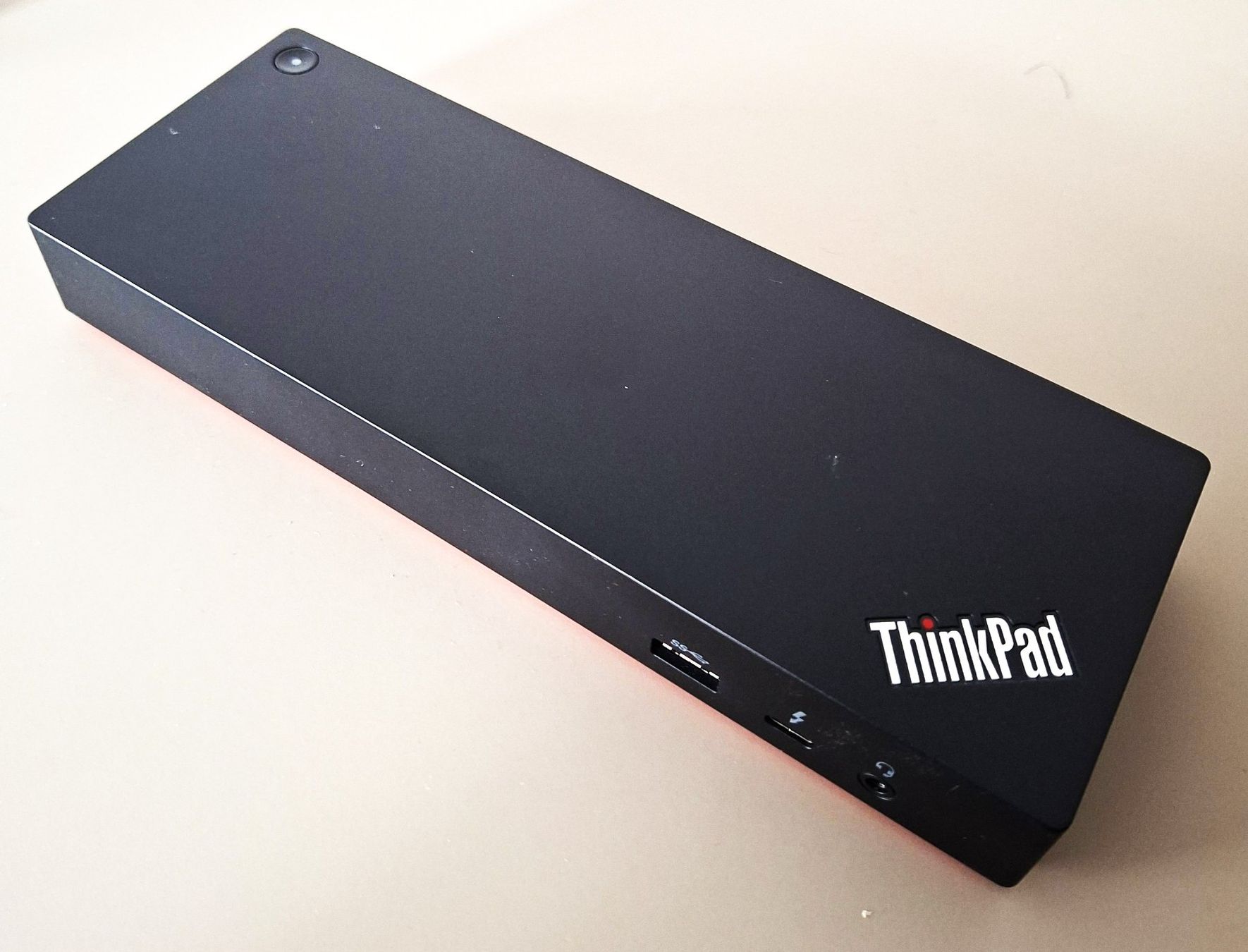 Docking station: Lenovo ThinkPad Thunderbolt 3 Dock Gen 2 - Docking Station – Usato da Morges venduto da Sakpen