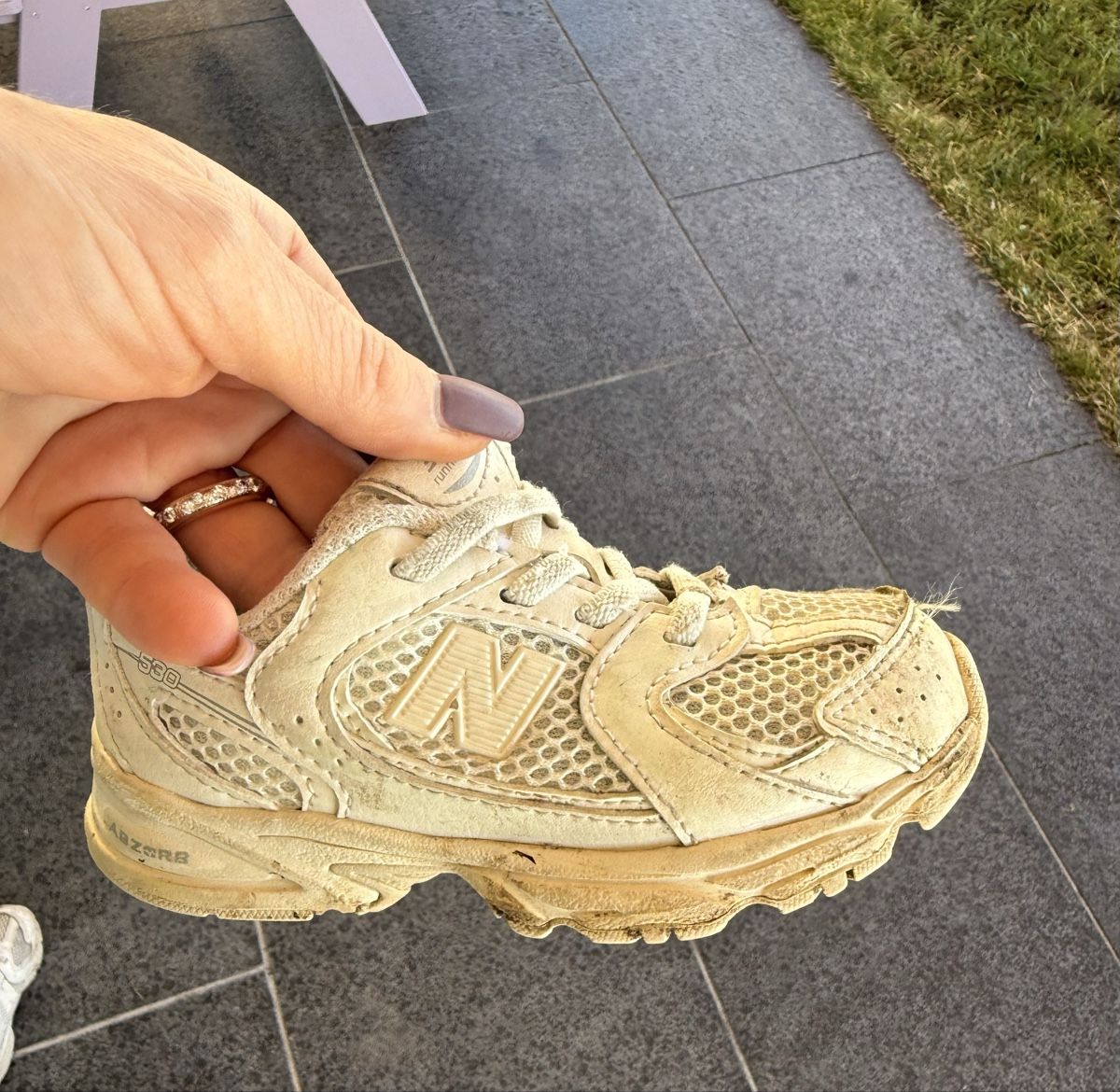 New Balance Scarpe da uomo: New Balance Gr 25 – Usato da Illnau venduto da DuNa