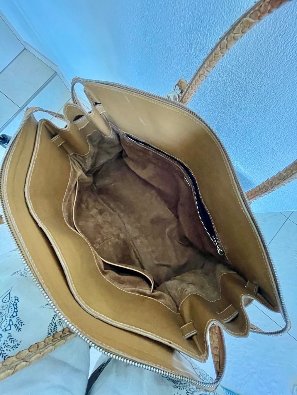 Borse da donna: Donna Elissa Milano Lederhandtasche – Usato da Richterswil venduto da Prangins9 8