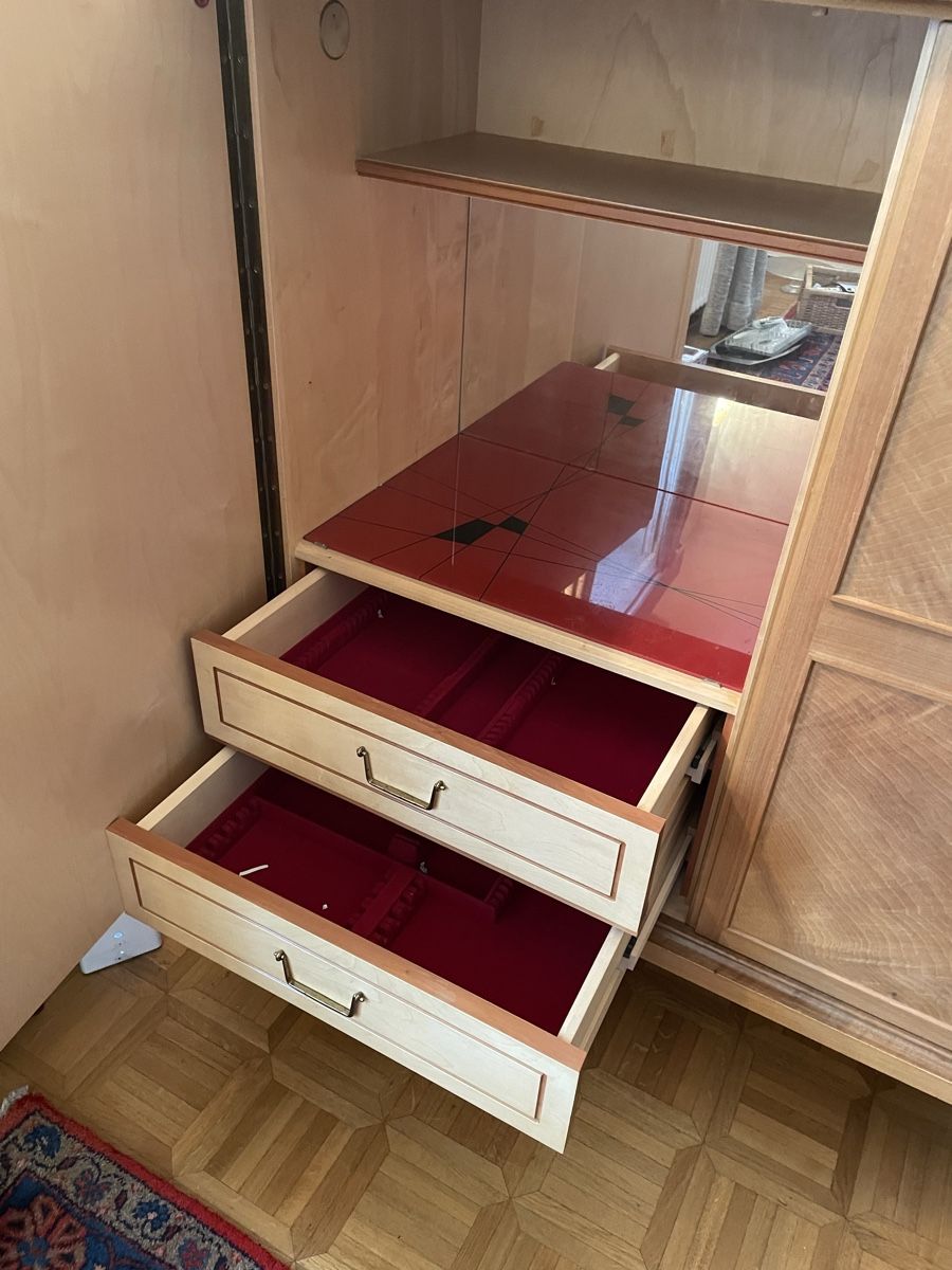 Credenze: Antikes Sideboard / Buffet aus Holz – Usato da Bonstetten venduto da Hylse1 1