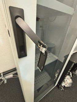 Racks & Cavalletti: Netzwerkschrank – Usato da Wollerau venduto da sioro.ag 2