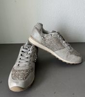 Baskets à paillettes grises pointure 41