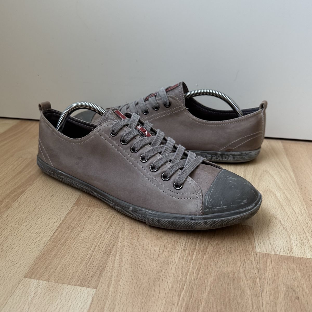 Prada Chaussures hommes: Prada Schuhe Herren Grösse 42.5 – D'occasion à Rudolfstetten par ste_hw3y