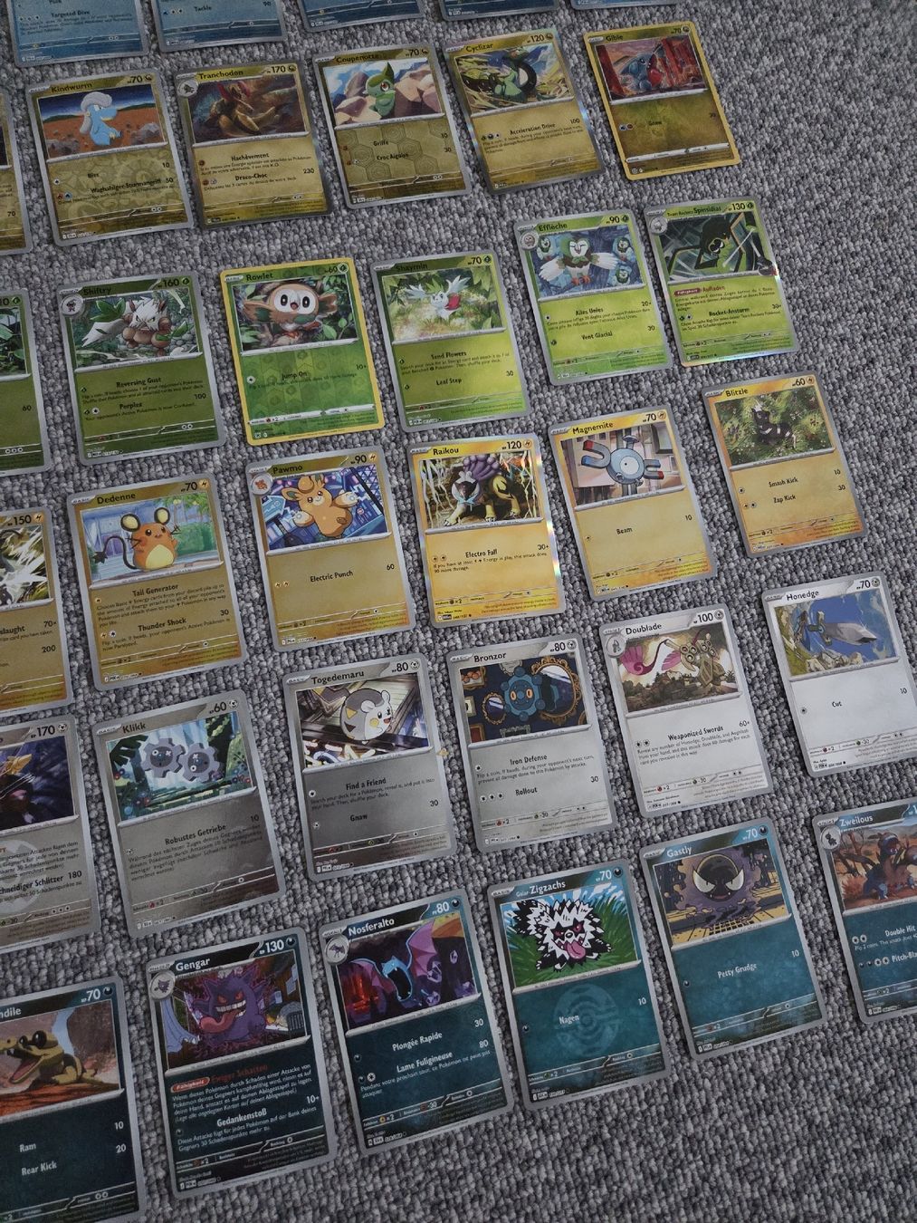 Pokémon Sammelbilder & Trading cards: 100 Pokemon Karten glänzend shiny – Gebraucht aus Oberuzwil von Umlobo 2