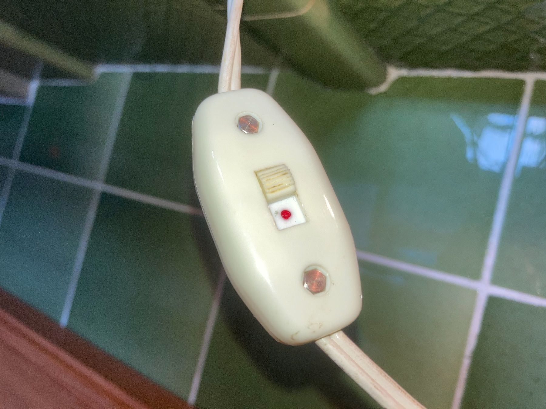 Lampen: Tischlampe, Nachtischlampe, Lampe – Gebraucht aus Neftenbach von 889095 8