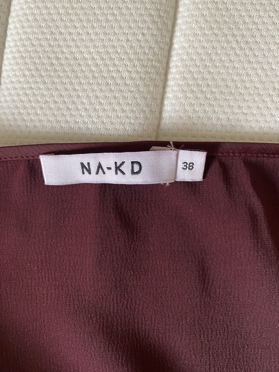 Na-kd Top: NA-KD Top – Nuovo (secondo la descrizione) da Eiken venduto da kona_a 3