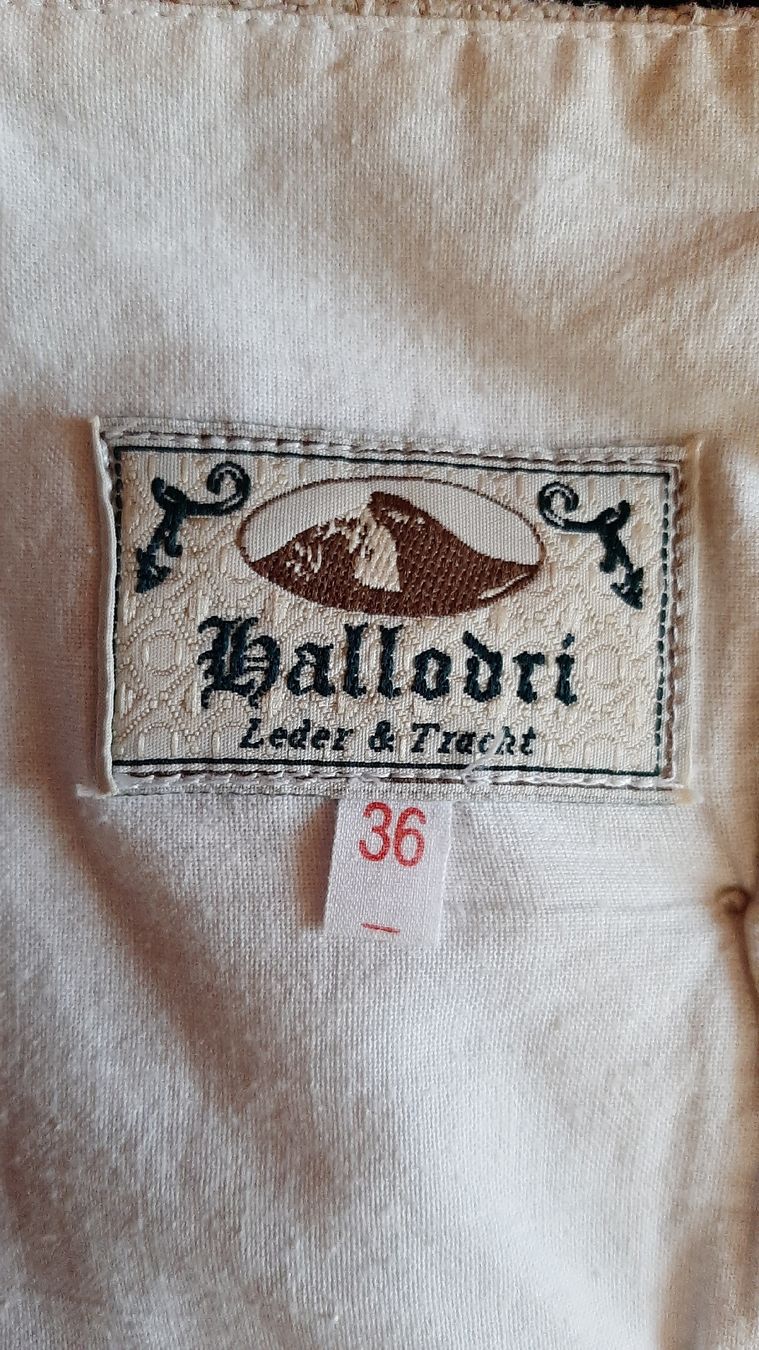 Tops: Dirndlbluse Leinen weiss/beige Grösse 36 – D'occasion à Brütten par spaduk 4