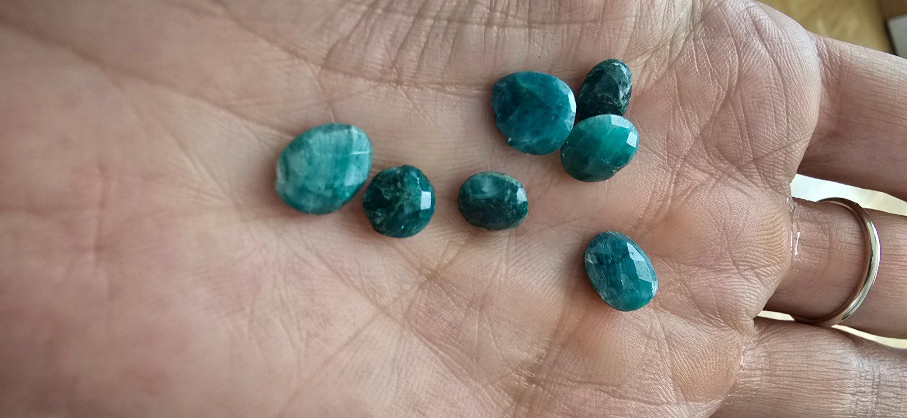 Edelsteine: Emeraude veritable brut – Gebraucht aus Renens VD von Chloe.Mgr2026 1
