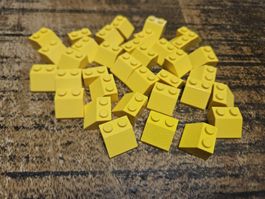 lego 3039 lot de 35 pièces Yellow Slope 45 2 x 2