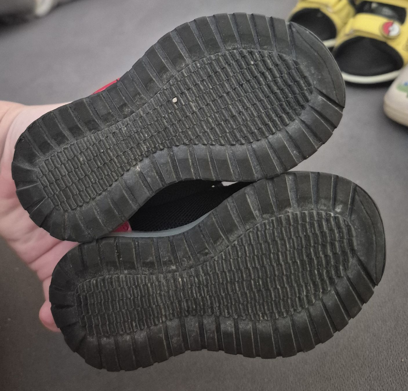 Primark Chaussures garçon: Kinderschuhe Spiderman, Gr. 19 – Neuf (Voir description) à Schmitten FR par Sam2525 2