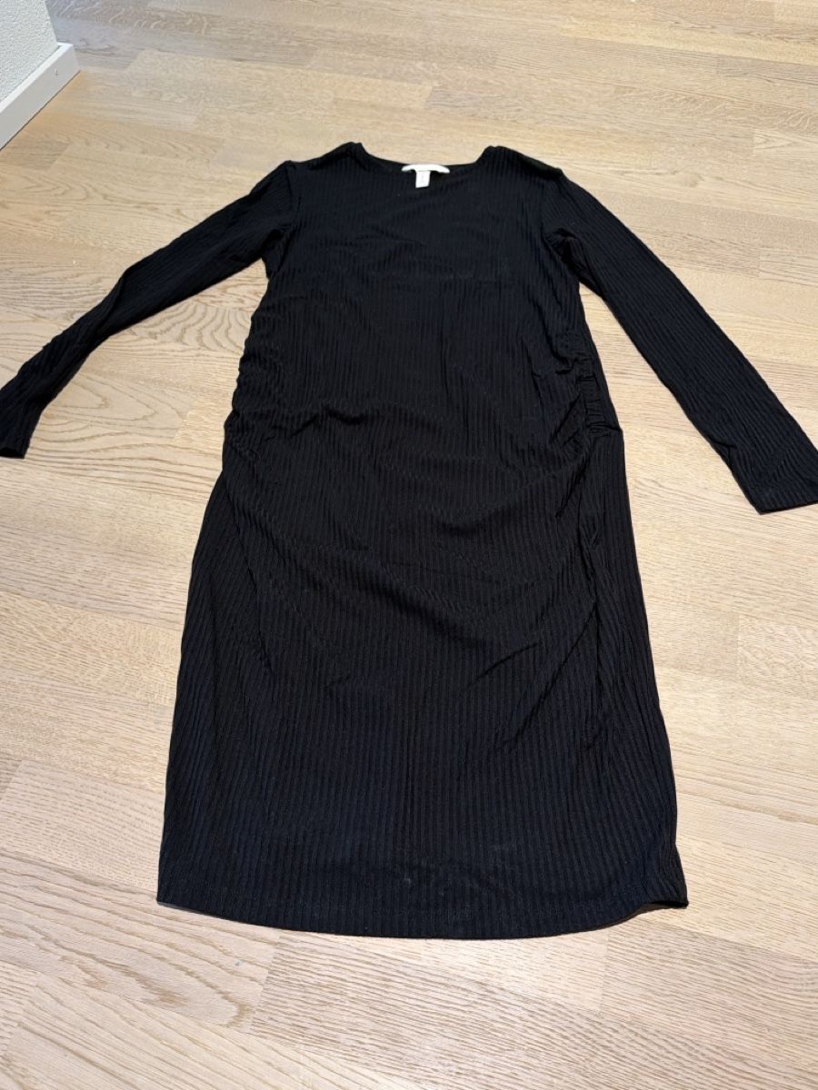 H&M Vestiti: Umstansmode | Kleid schwarz – Nuovo (secondo la descrizione) da Emmetten venduto da coluna_6376