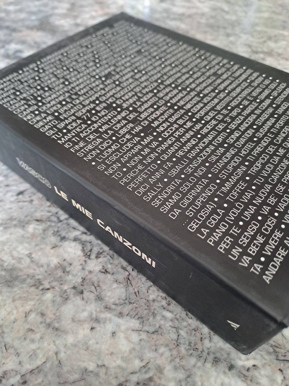 Tous les DVDs: DVD/Buch  VASCO "Le Mie Canzoni" – D'occasion à Uetendorf par Essiggurken 1
