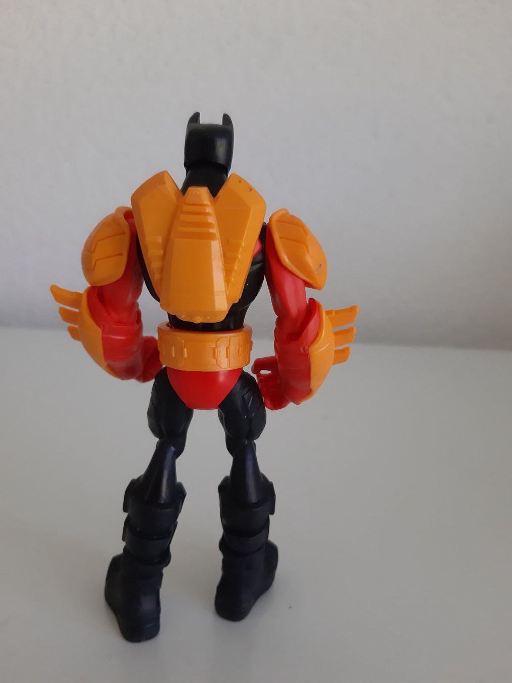 Statuette: Total Armor Batman Orange and Black Figure 2011 – Usato da Buchs SG venduto da Bray_Law 2