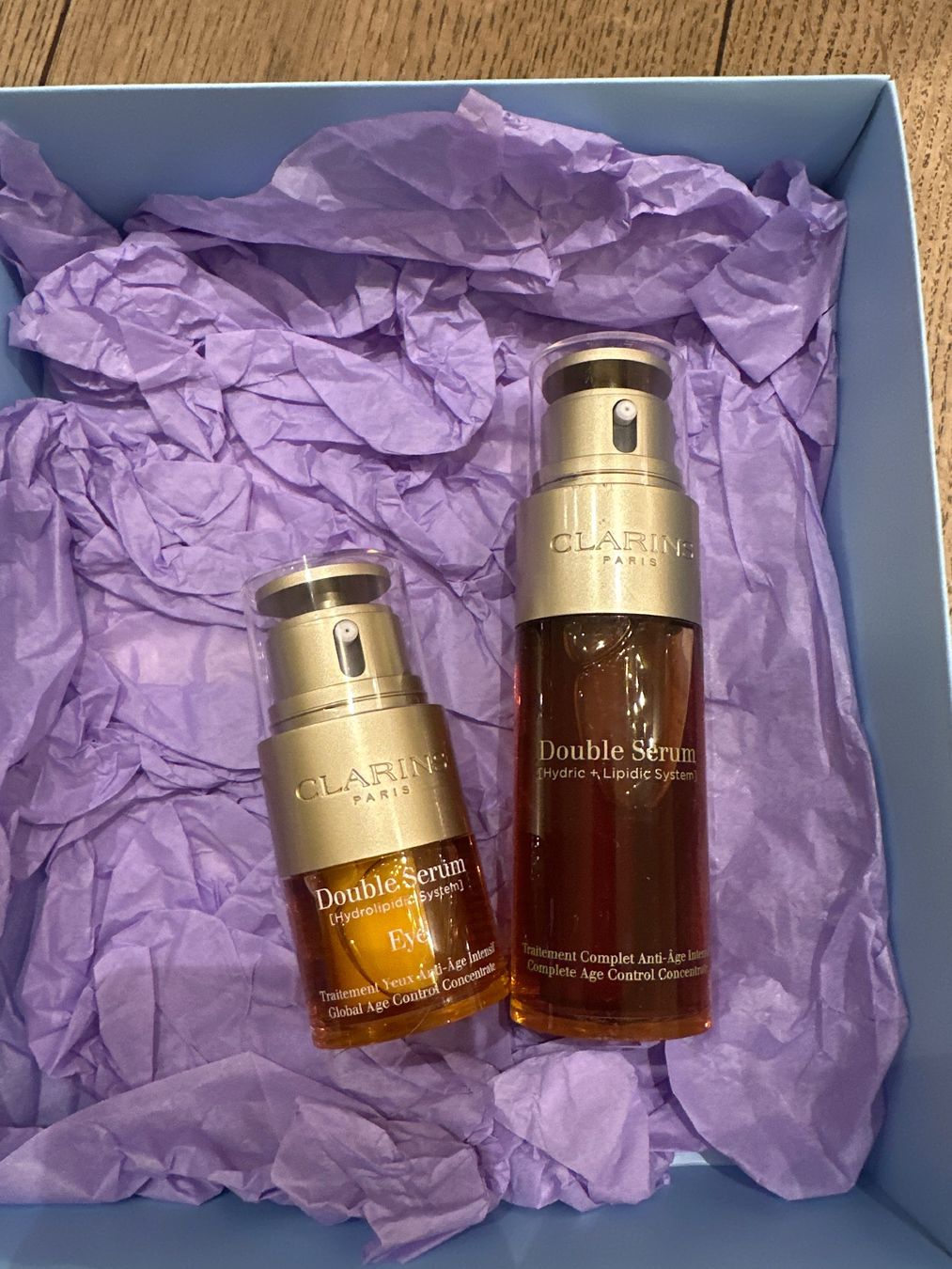 Clarins Cura del viso: Clarins Double Sérum, hydric+lipidic system, NOUVEAU! – Nuovo (secondo la descrizione) da Pully venduto da Natala