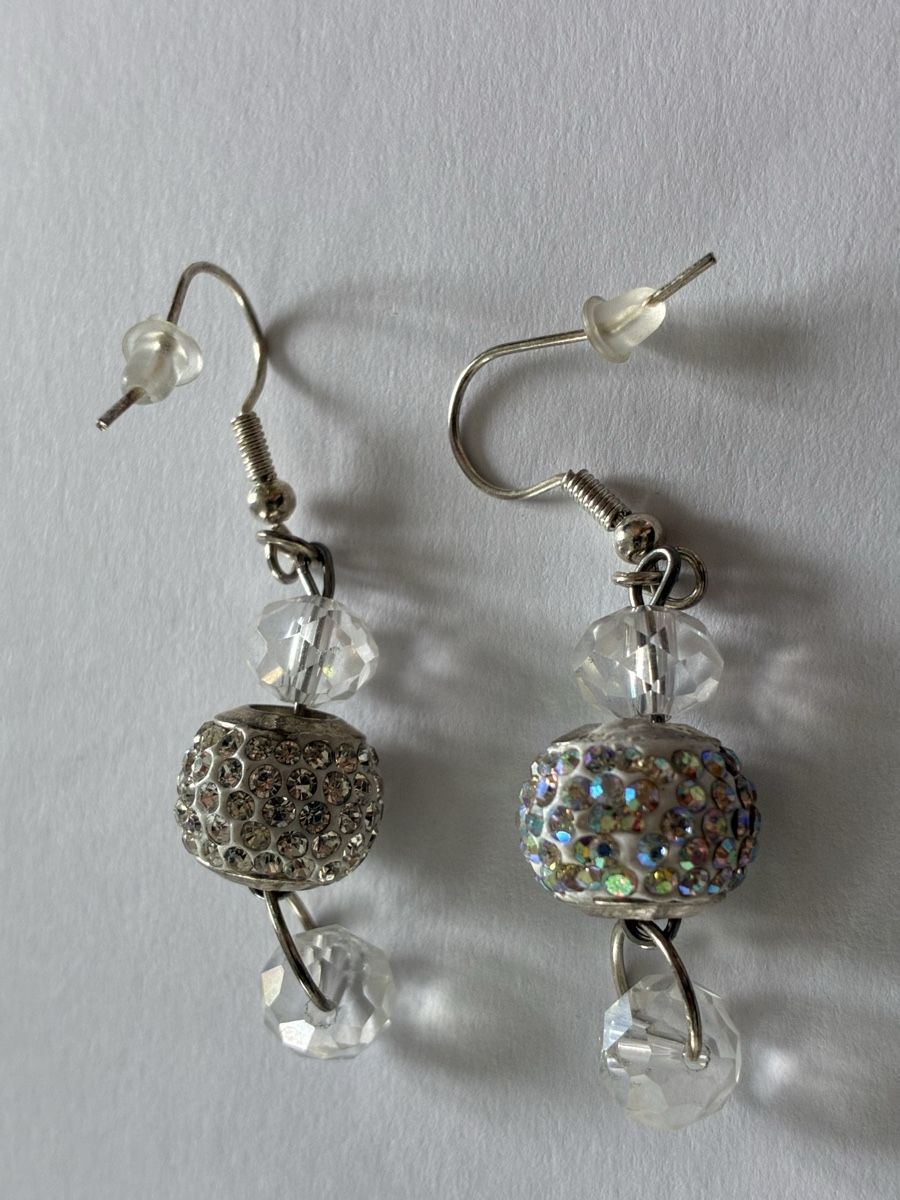 Ohrringe & -stecker: Ohrringe mit Strass und Glasperlen – Gebraucht aus Basel von cat_sq5m 1