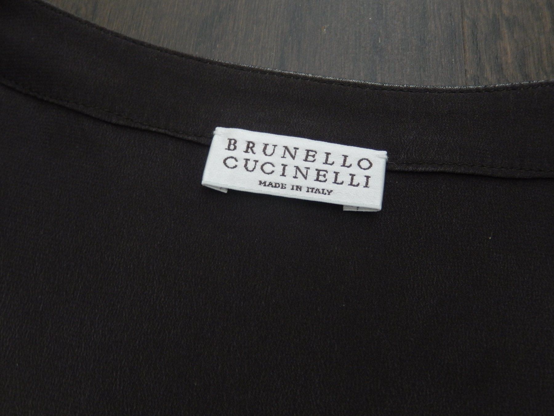 Brunello Cucinelli Tops: Orig. BRUNELLO CUCINELLI Seidentop Anthrazit Metallic Gr. 36 – Gebraucht aus Tuggen von vivira 7