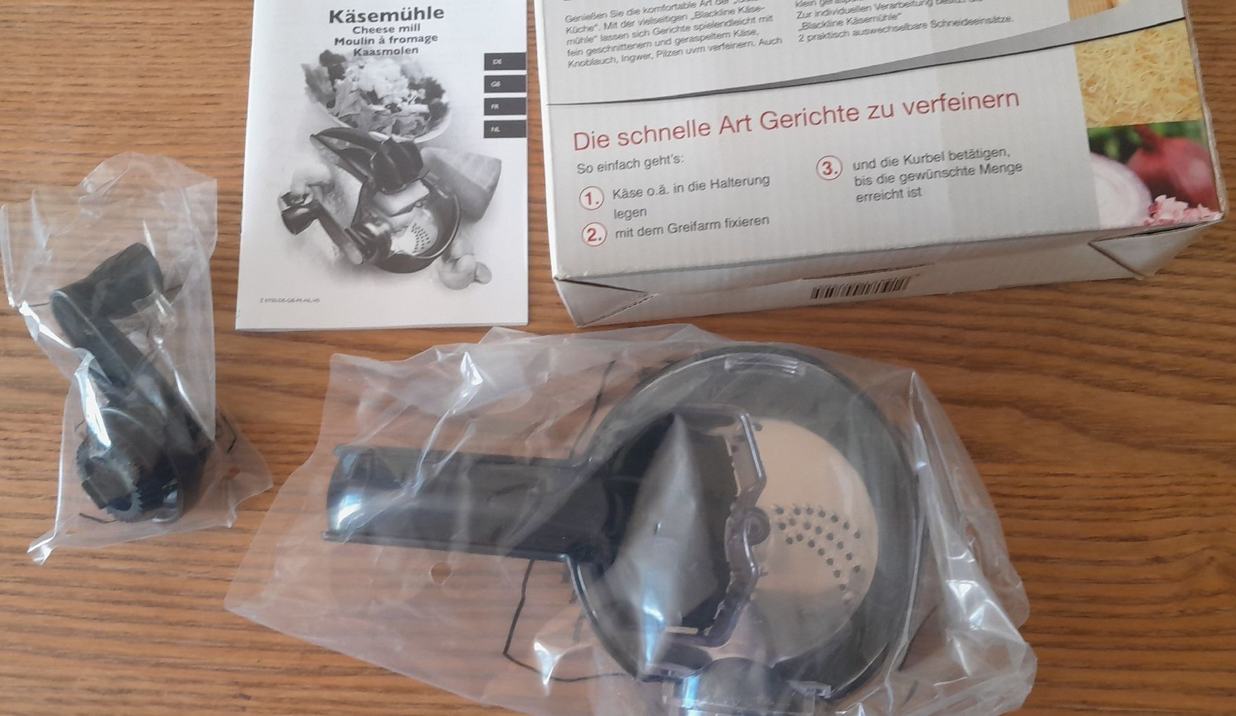 Küchengeräte: BLACKLINE Käsereibe neu & originalverpackt – Neu und originalverpackt aus Adlikon b. Andelfingen von Kraemse 3