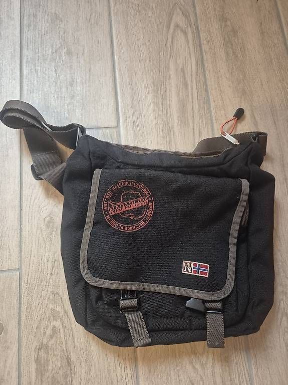 Taschen: Napapjiri borsa tracolla – Gebraucht aus Arosio von Giannoni73