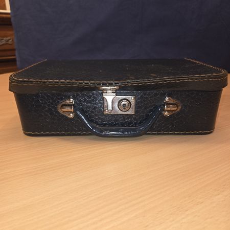 Köfferli   Lederimitat mit Schloss ca. 30x19x9.5cm