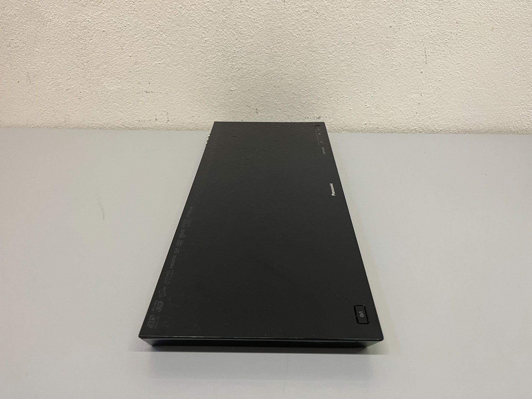 Tutti i DVDs: Blue-ray Player Panasonic DMP-BDT320 – Usato da Hochdorf venduto da av-electronics 6